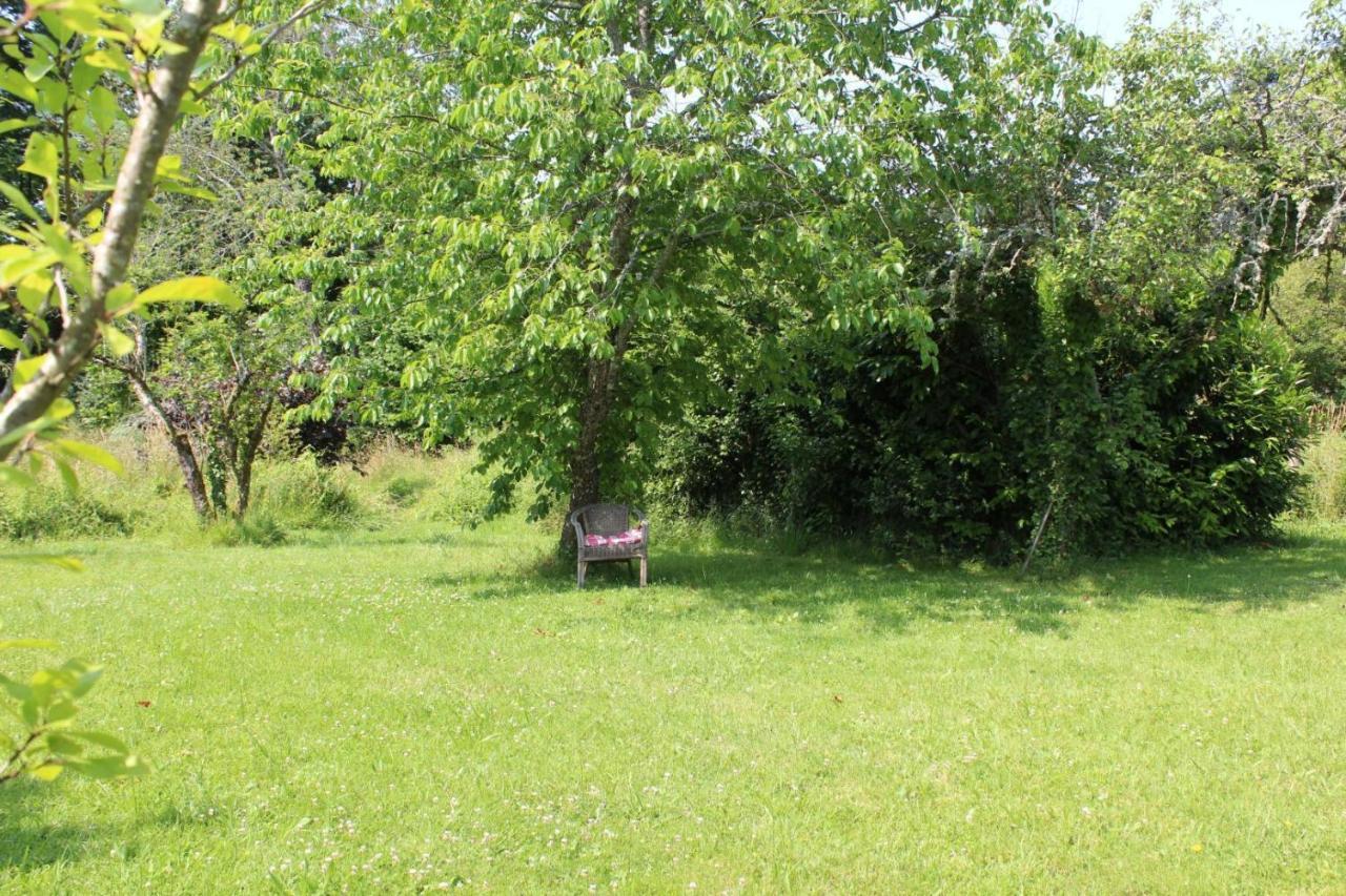 Les Vieux Fourneaux Bed and Breakfast Nantiat Εξωτερικό φωτογραφία