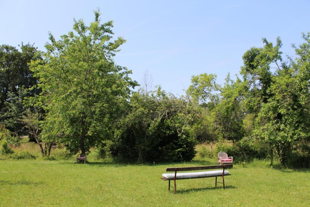 Les Vieux Fourneaux Bed and Breakfast Nantiat Εξωτερικό φωτογραφία