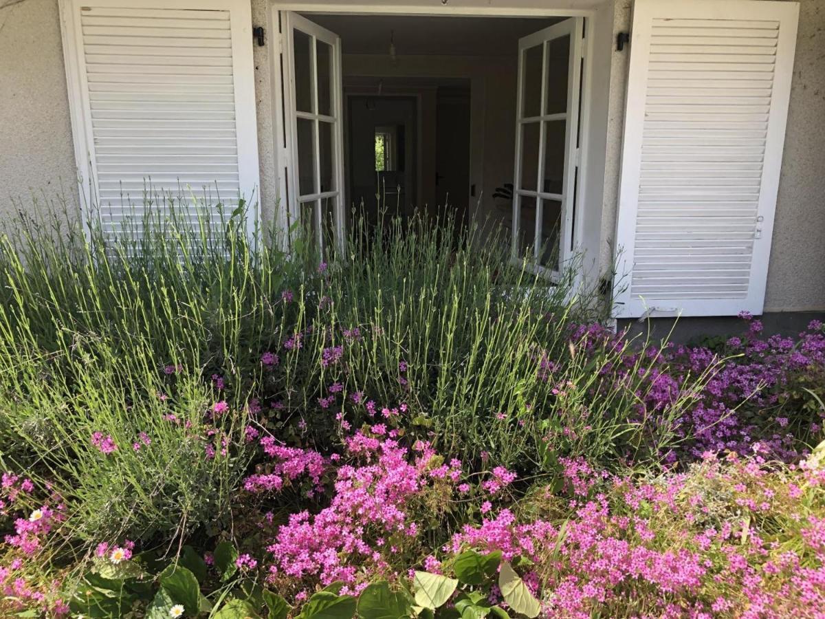 Les Vieux Fourneaux Bed and Breakfast Nantiat Εξωτερικό φωτογραφία