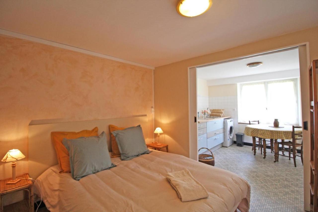 Les Vieux Fourneaux Bed and Breakfast Nantiat Εξωτερικό φωτογραφία